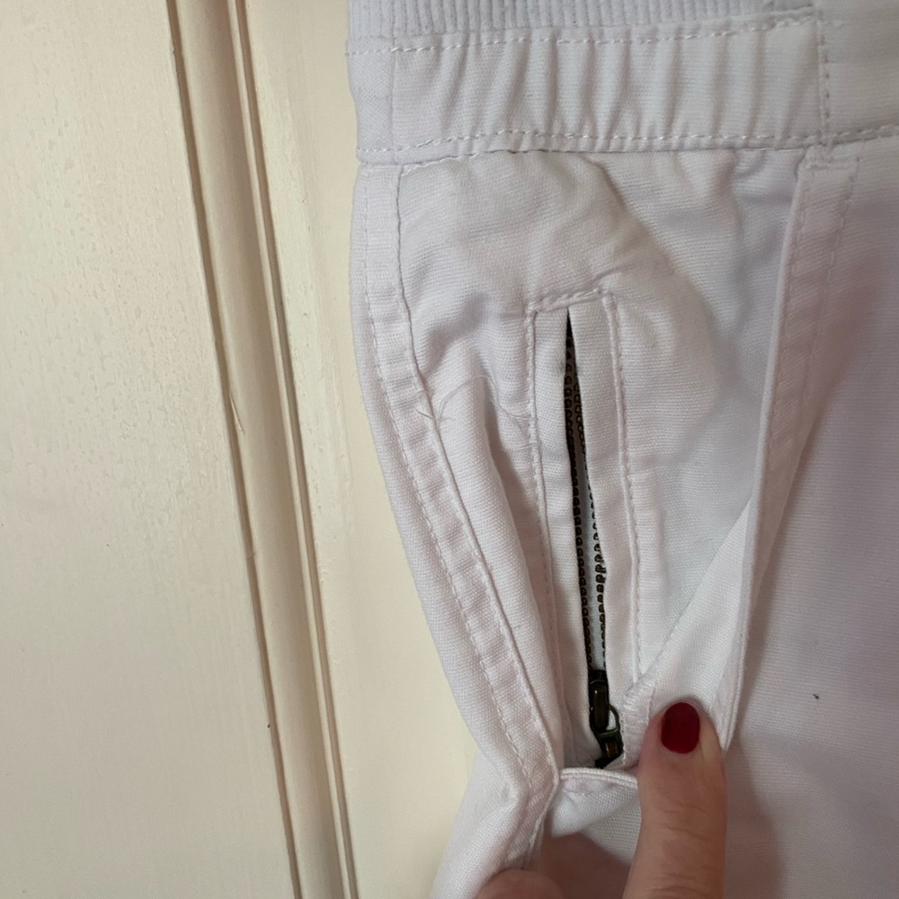 Allison Daley Capris - image 3